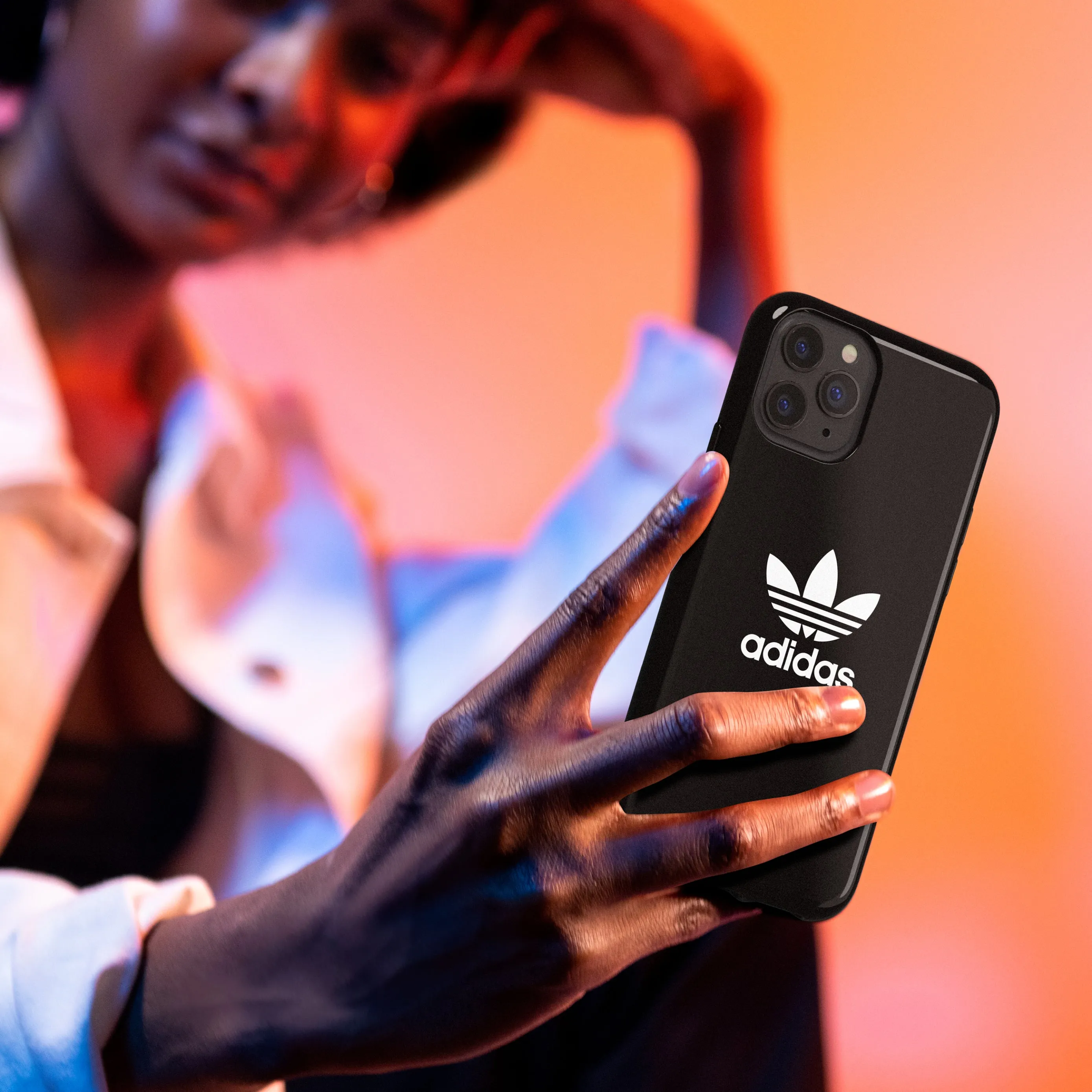 ADIDAS iPhone 12/12 Pro - Snap Trefoil Case - Black