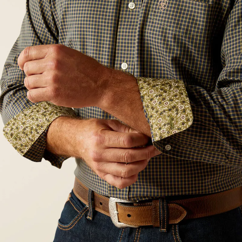 Ariat Wrinkle Free Ferris Classic Shirt