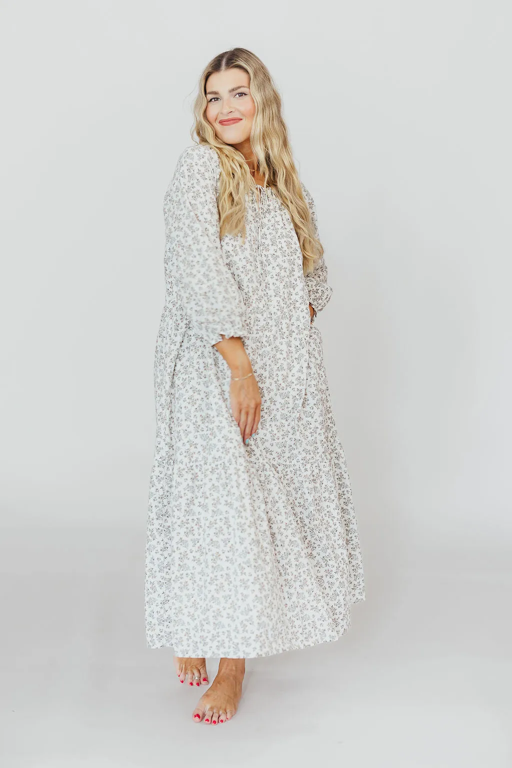 Avery Tiered Linen-Blend Midi Dress in Off-White - Bump Friendly and Inclusive Sizing