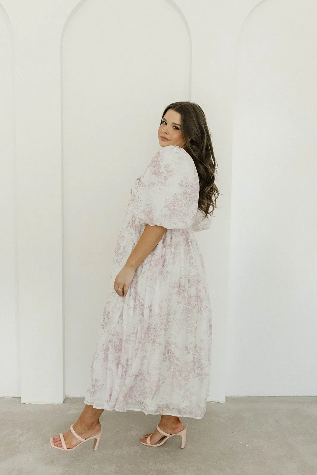 Harlow Midi Dress in Light Pink Floral - Bump Friendly & Inclusive Sizing (S-3XL)