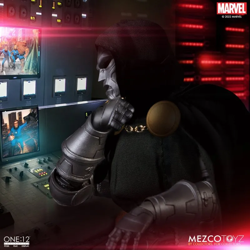 MEZCO One:12 Collective Doctor Doom Action Figure